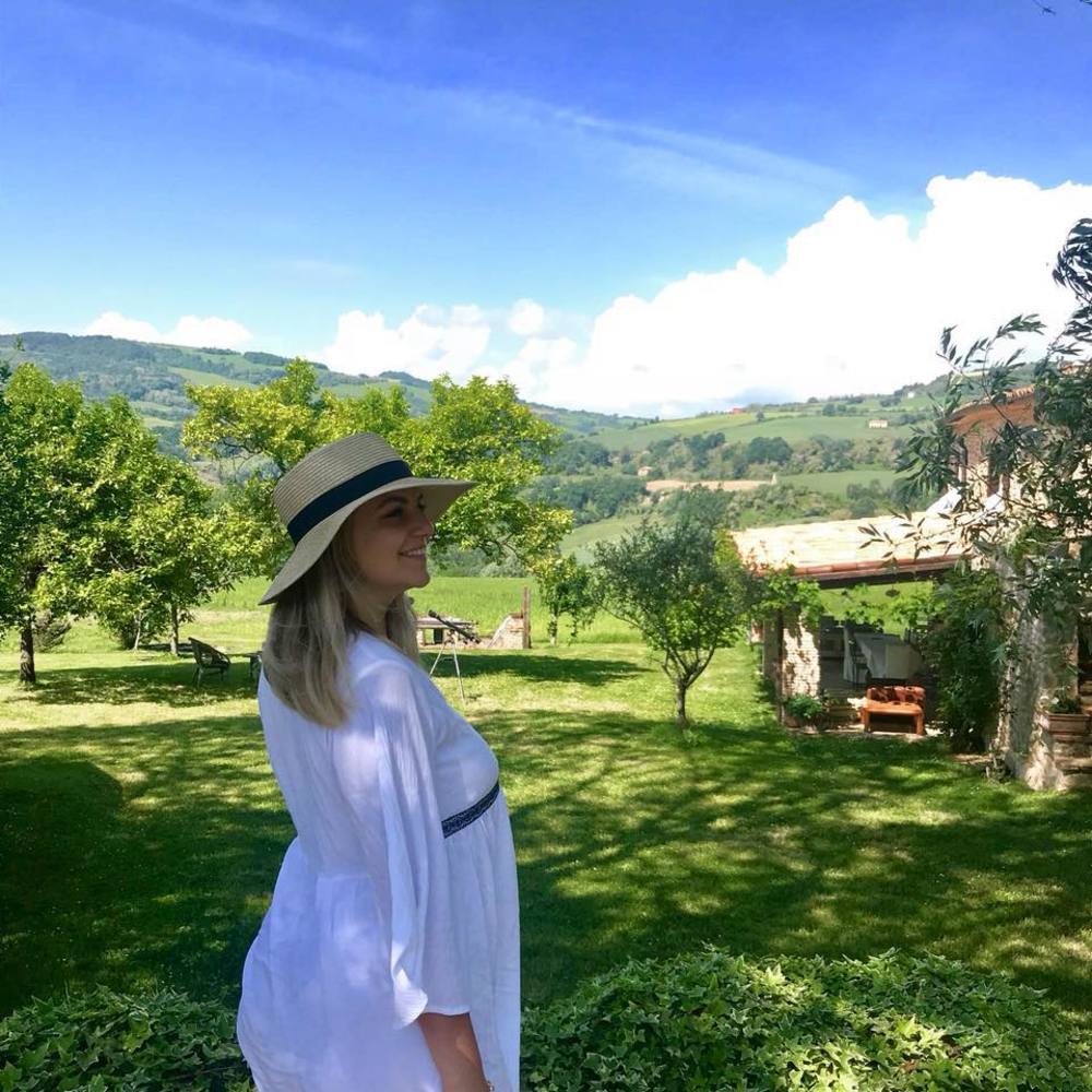Meet your Posher, Alina